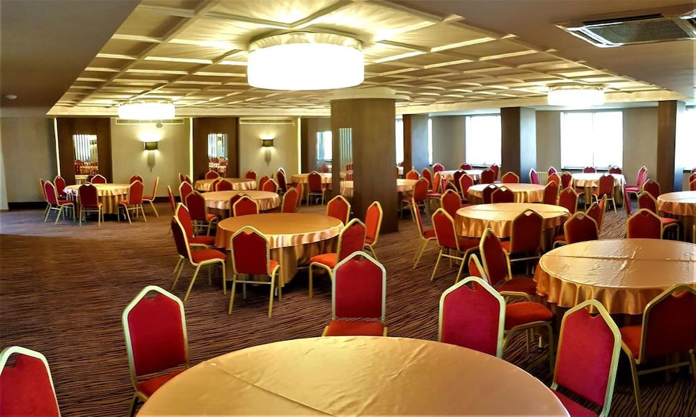 Grand Isias Hotel Adıyaman Exterior foto