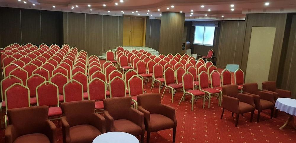 Grand Isias Hotel Adıyaman Exterior foto